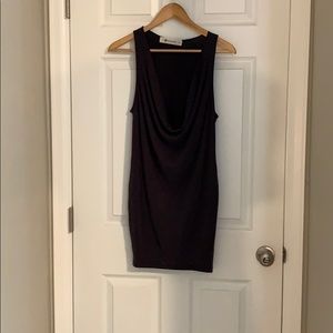 Razor body con dress. 64% Modal 36% Polyester